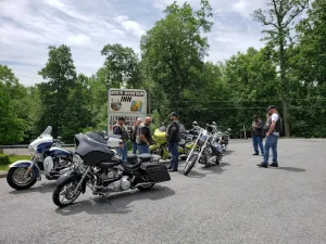 bikers at the north mountain inn