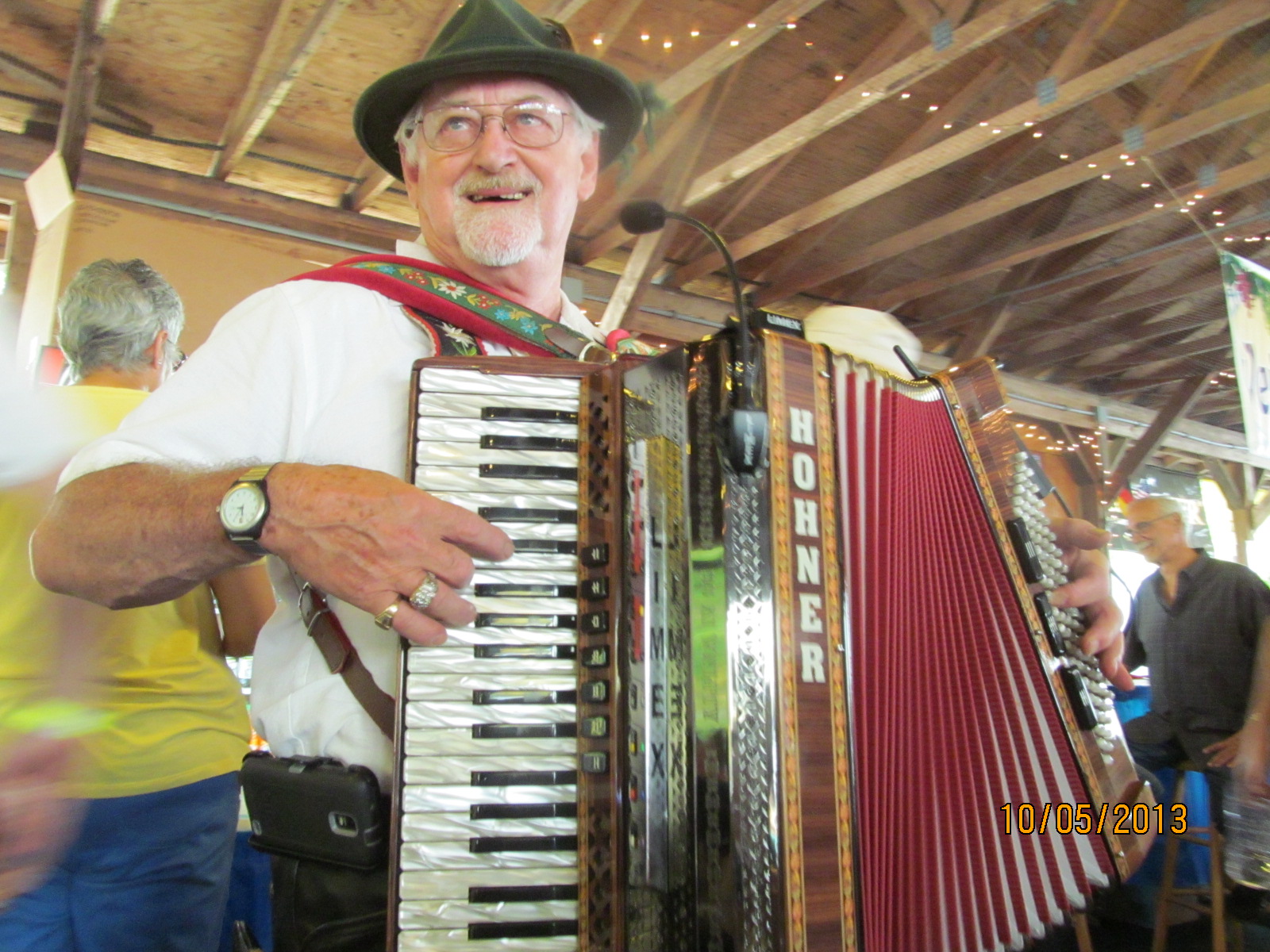 accordian player